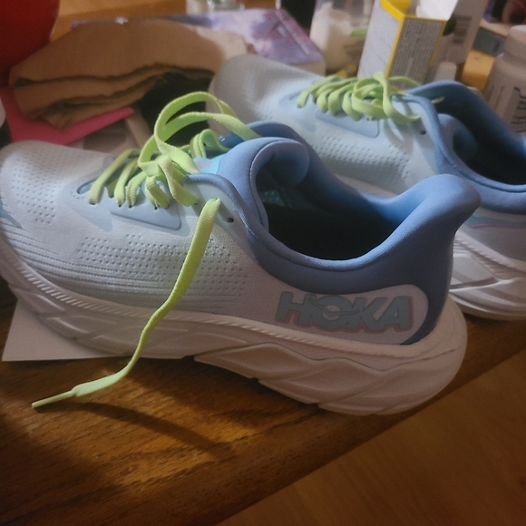 Hoka - Picture 2 of 2